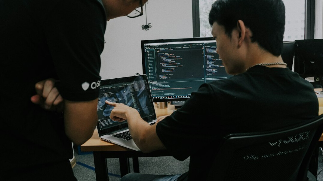 students learning programming